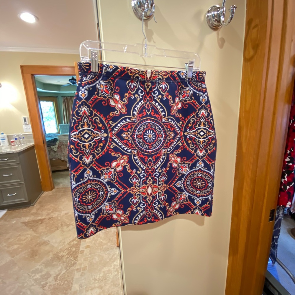J McLaughlin scuba skirt